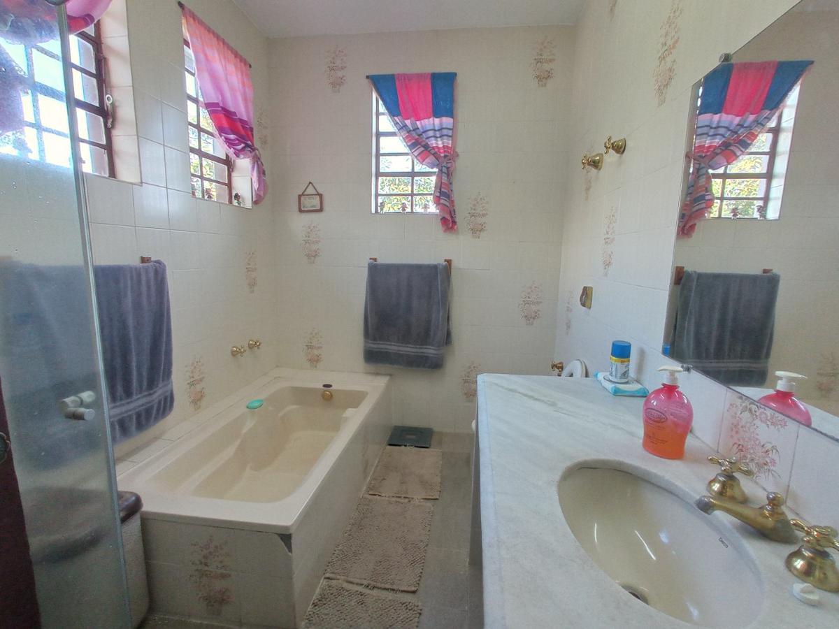 Casa, Estoril, 4 Quartos, 10 Vagas, 1 Suíte