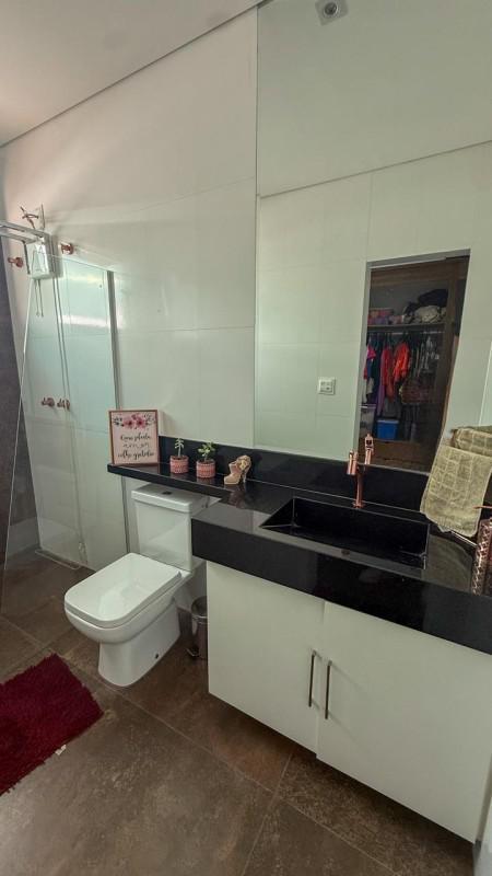 Casa, Ingá Alto, 3 Quartos, 4 Vagas, 1 Suíte