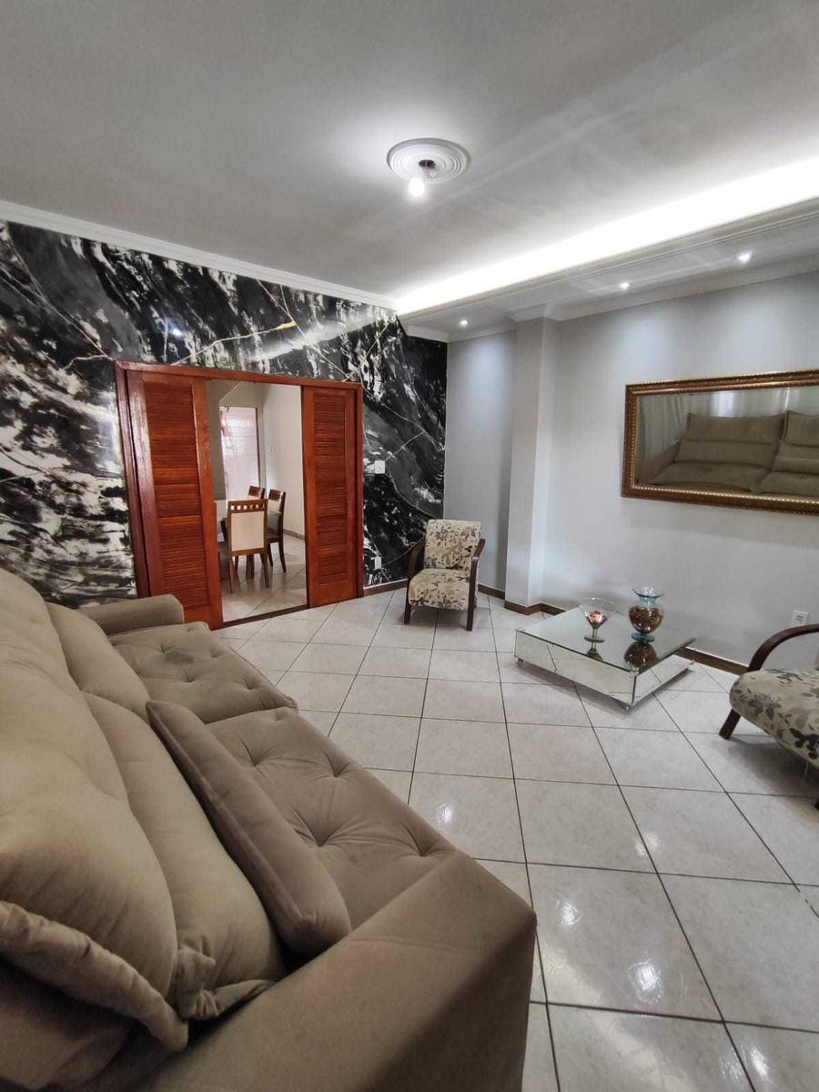 Casa, Planalto, 7 Quartos, 3 Vagas, 3 Suítes