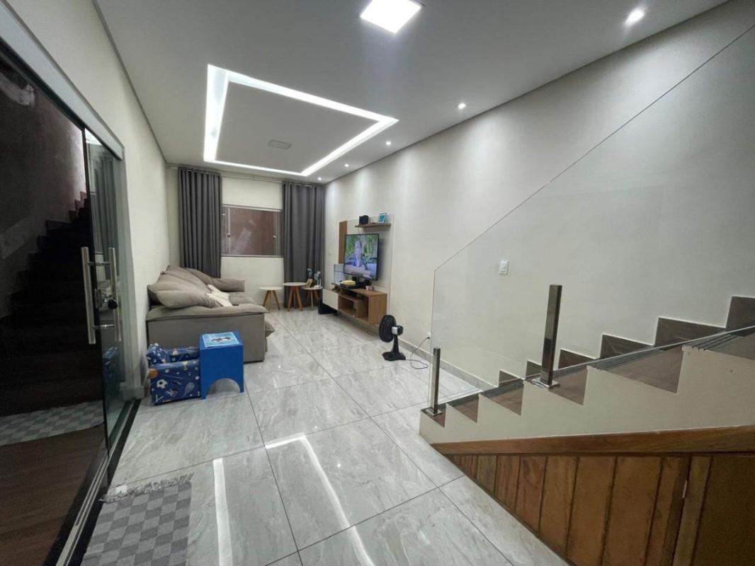 Casa, Araguaia, 4 Quartos, 2 Vagas, 1 Suíte