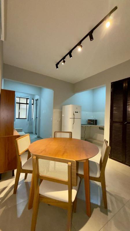 Apartamento, Centro, 2 Quartos, 0 Vaga, 1 Suíte