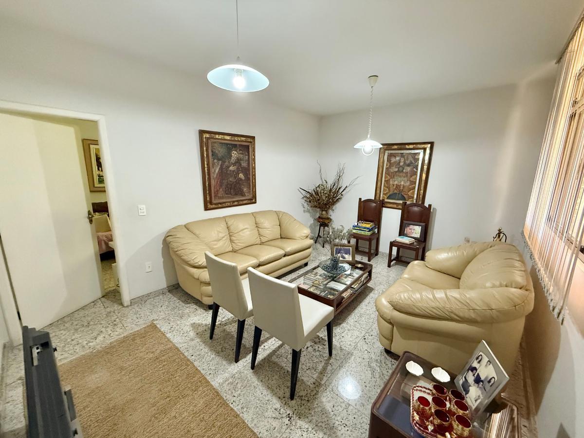 Casa, Bandeirantes (pampulha), 3 Quartos, 4 Vagas, 3 Suítes