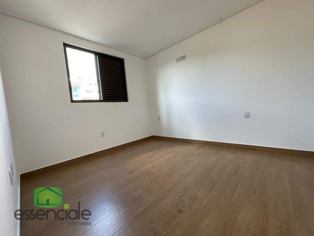 Cobertura, Jardim Riacho das Pedras, 3 Quartos, 4 Vagas, 1 Suíte