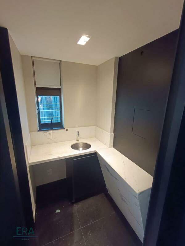 Sala, Savassi, 0 Quarto, 2 Vagas