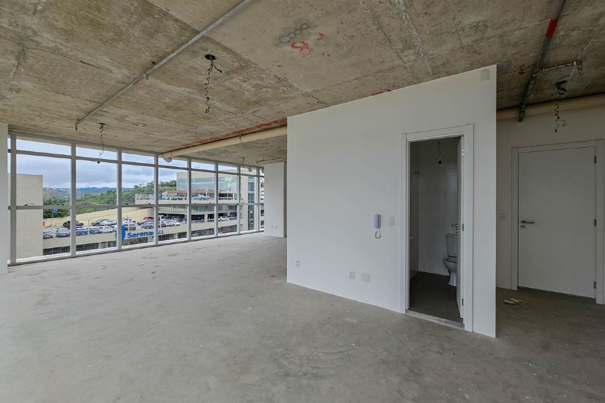 Sala, Vila da Serra, 0 Quarto, 0 Vaga