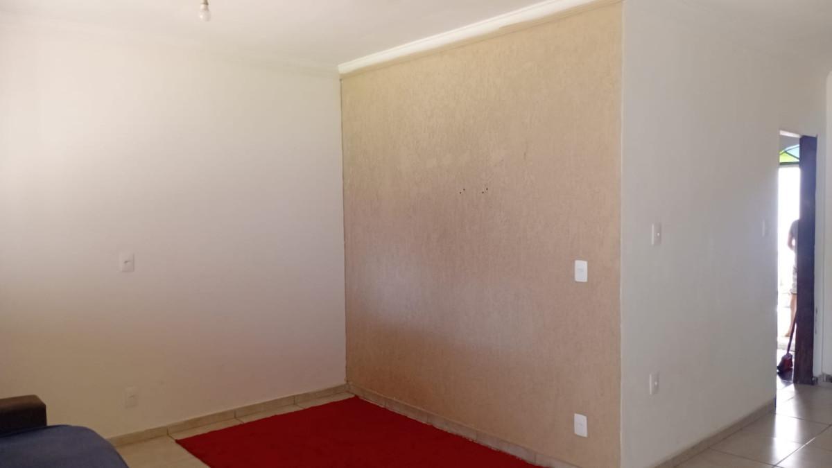 Casa, Santa Terezinha, 3 Quartos, 7 Vagas