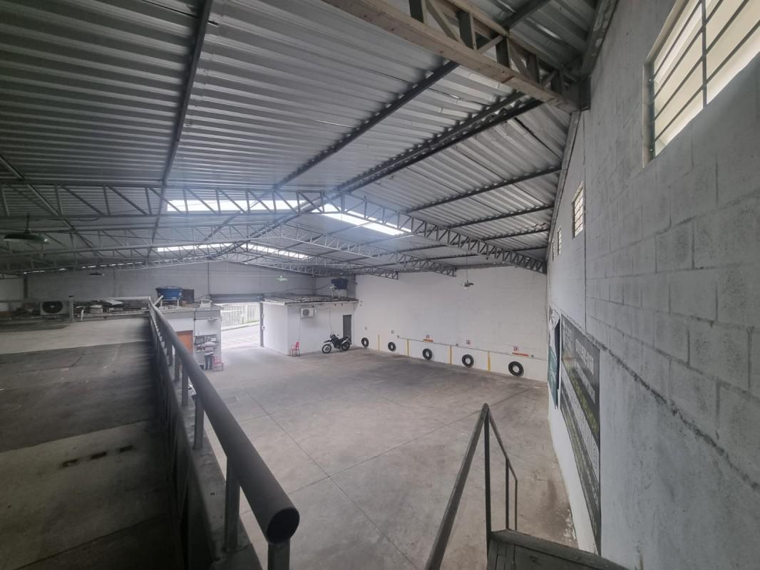 Galpão, Lindéia, 0 Quarto, 0 Vaga