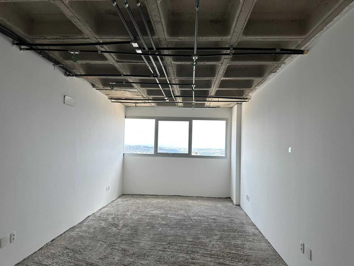 Sala, Estoril, 1 Quarto, 1 Vaga