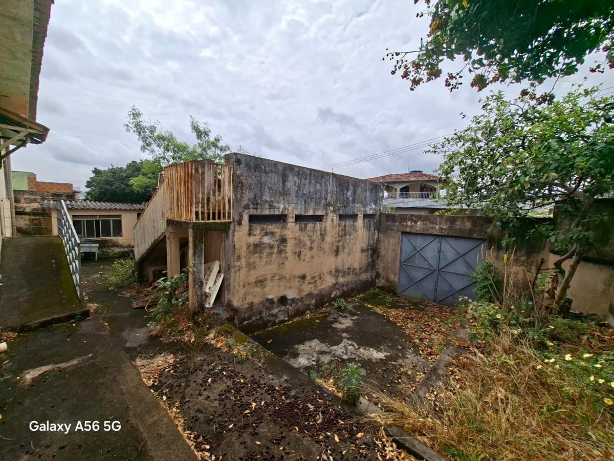 Casa, Esplanada, 4 Quartos, 2 Vagas, 1 Suíte