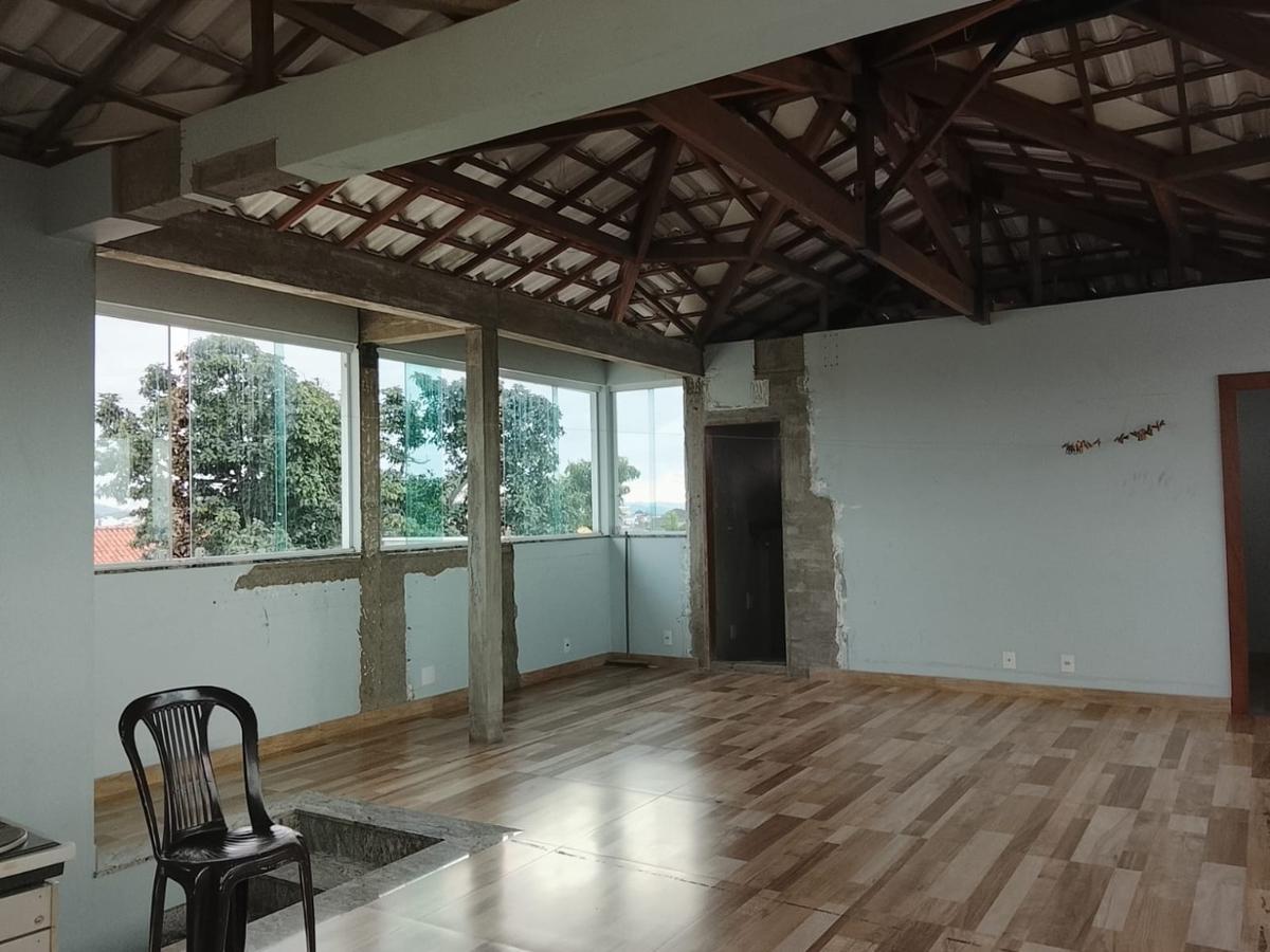 Casa, Trevo, 7 Quartos, 8 Vagas, 3 Suítes