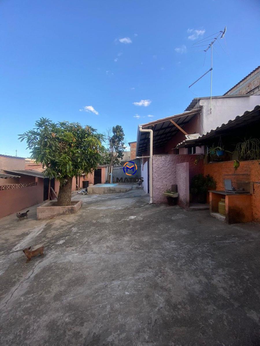 Casa, Baronesa (são Benedito), 6 Quartos, 0 Vaga, 1 Suíte