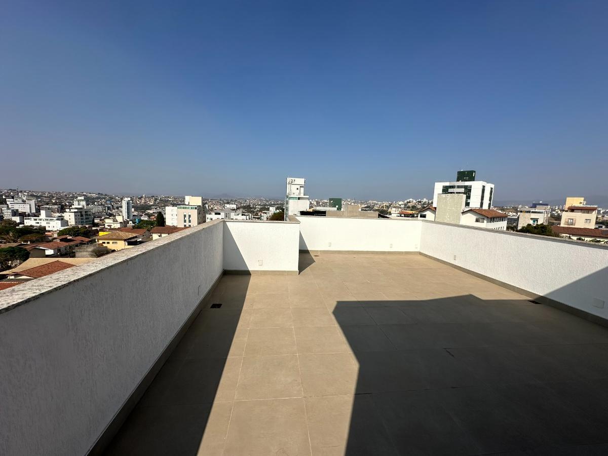 Cobertura, Santa Rosa, 3 Quartos, 2 Vagas, 1 Suíte