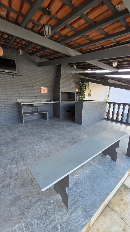 Casa, Jardim Leblon, 2 Quartos, 5 Vagas, 1 Suíte