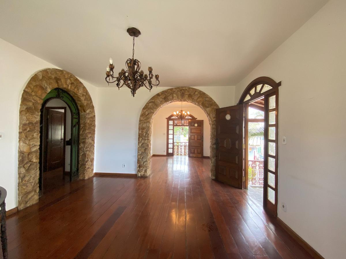 Casa, Sagrada Família, 7 Quartos, 4 Vagas, 2 Suítes