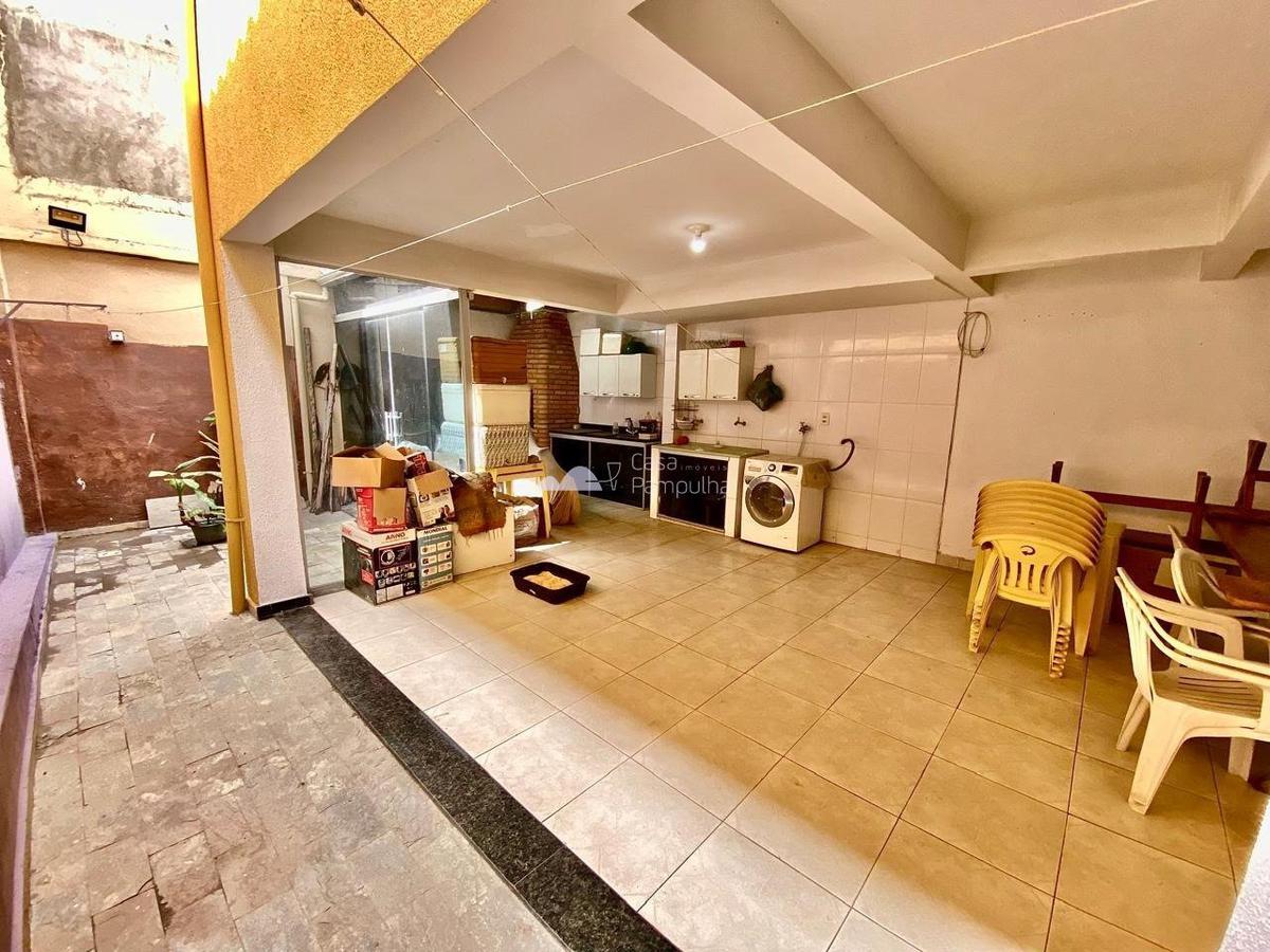 Casa, Santa Mônica, 4 Quartos, 2 Vagas, 2 Suítes