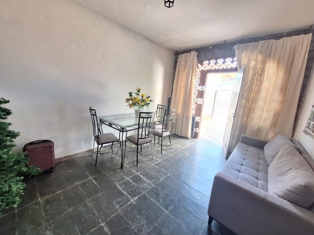 Casa, Fernão Dias, 3 Quartos, 2 Vagas, 1 Suíte