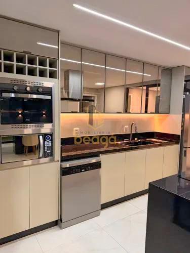 Casa, Industrial, 4 Quartos, 5 Vagas, 1 Suíte