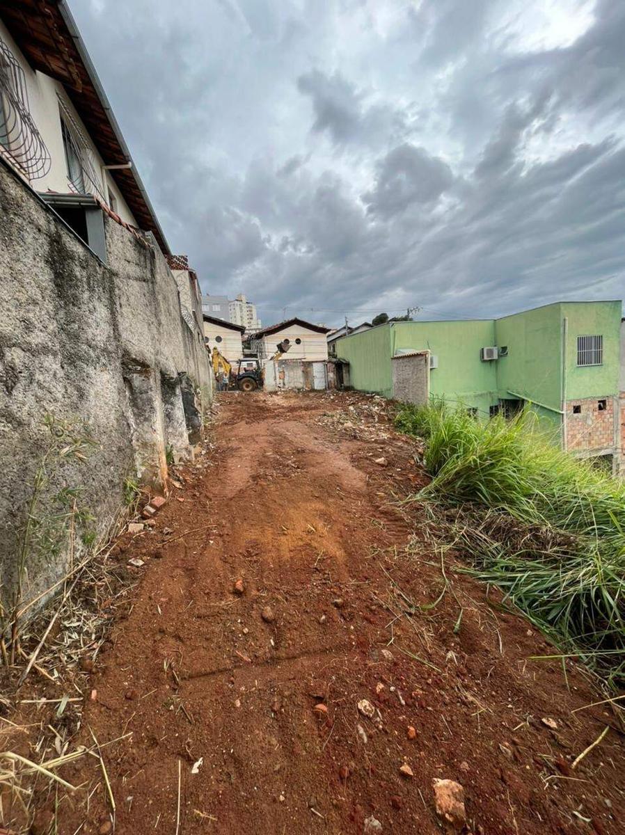 Lote, João Pinheiro, 0 Quarto, 0 Vaga