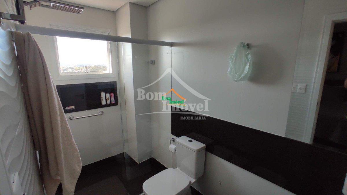 Apartamento, Centro, 4 Quartos, 3 Vagas, 4 Suítes