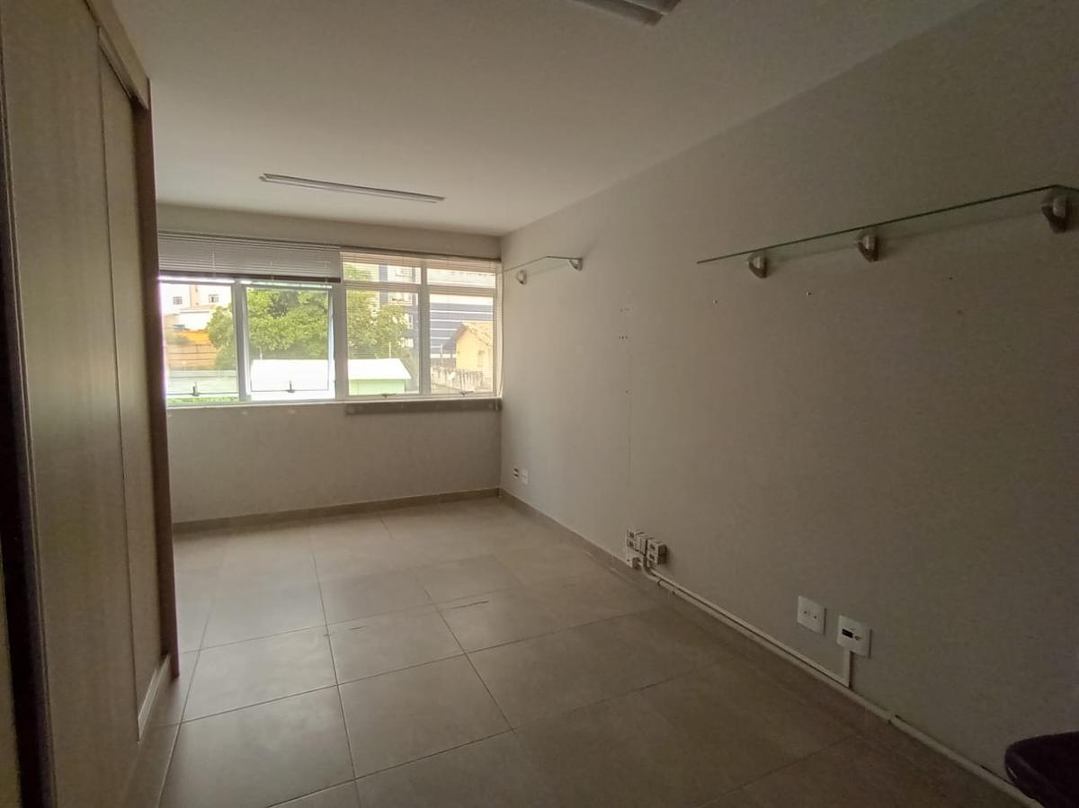 Sala, União, 0 Quarto, 0 Vaga