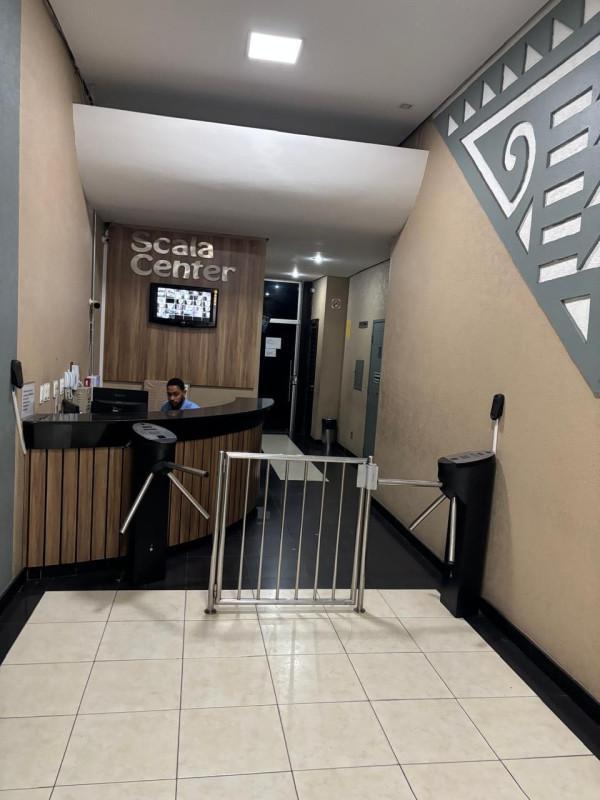 Sala, Barro Preto, 0 Quarto, 5 Vagas