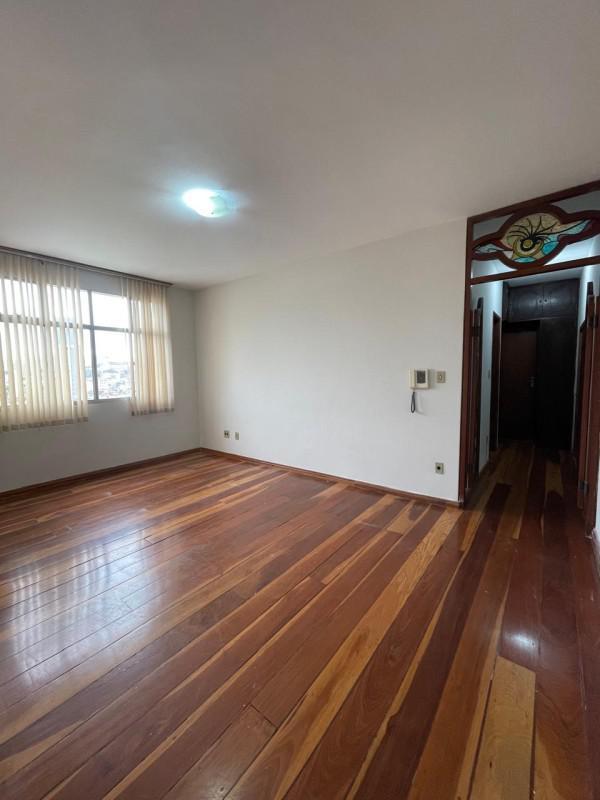 Apartamento, Sagrada Família, 2 Quartos, 1 Vaga