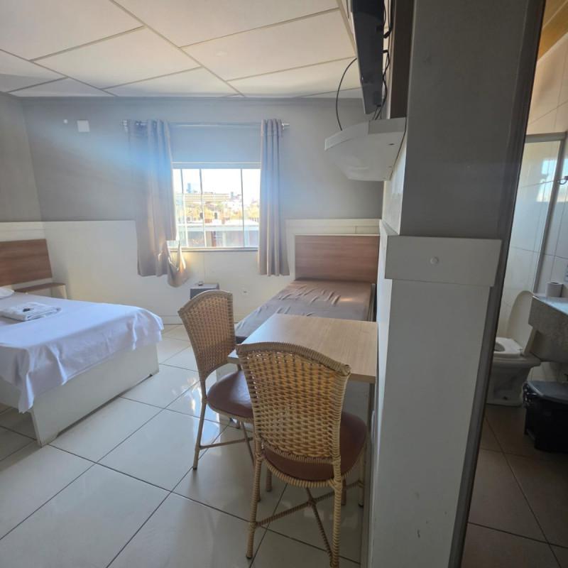 Hotel, Centro, 28 Quartos, 0 Vaga, 28 Suítes