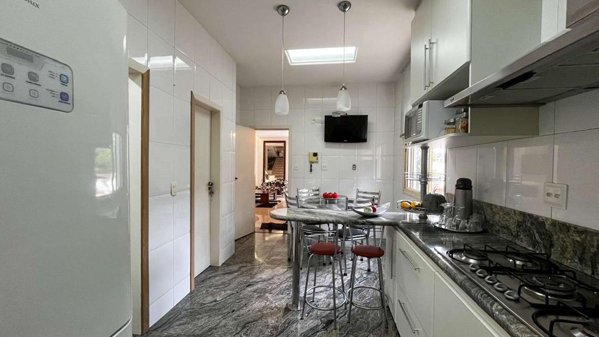 Casa, Paquetá, 4 Quartos, 5 Vagas, 2 Suítes