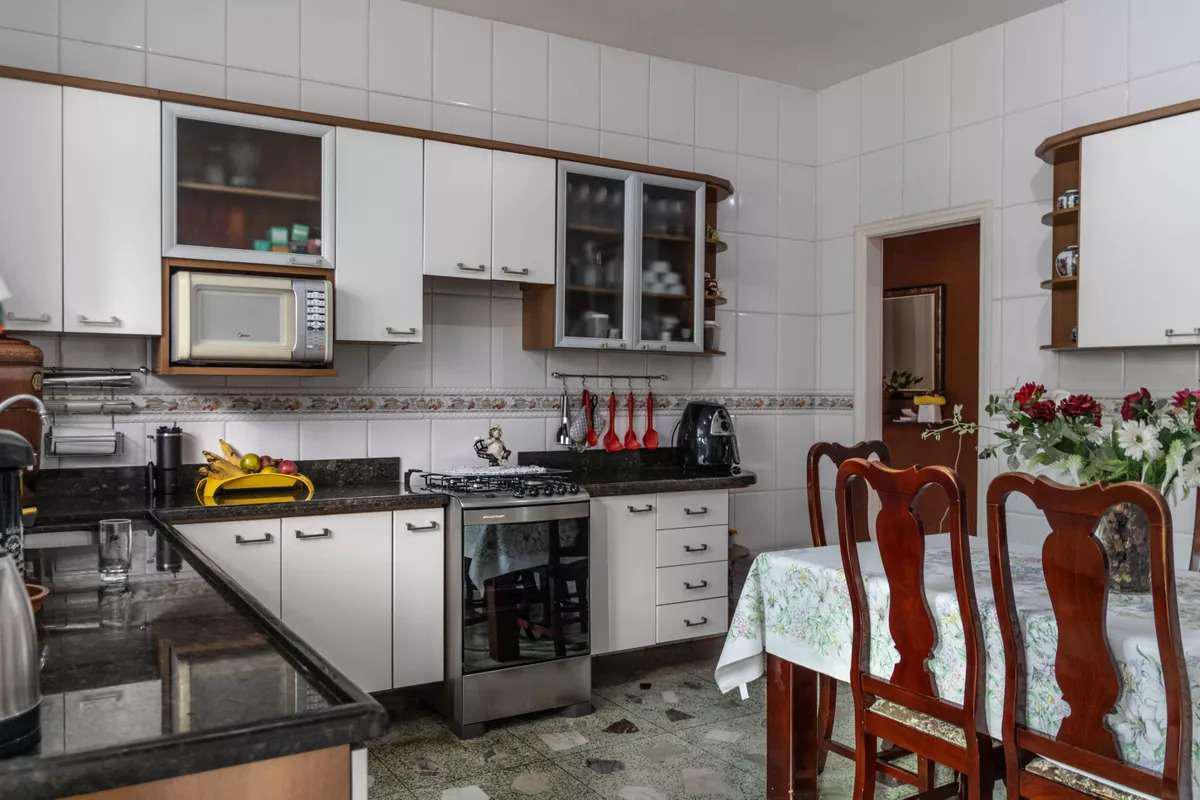 Apartamento, Coração de Jesus, 3 Quartos, 1 Vaga, 1 Suíte