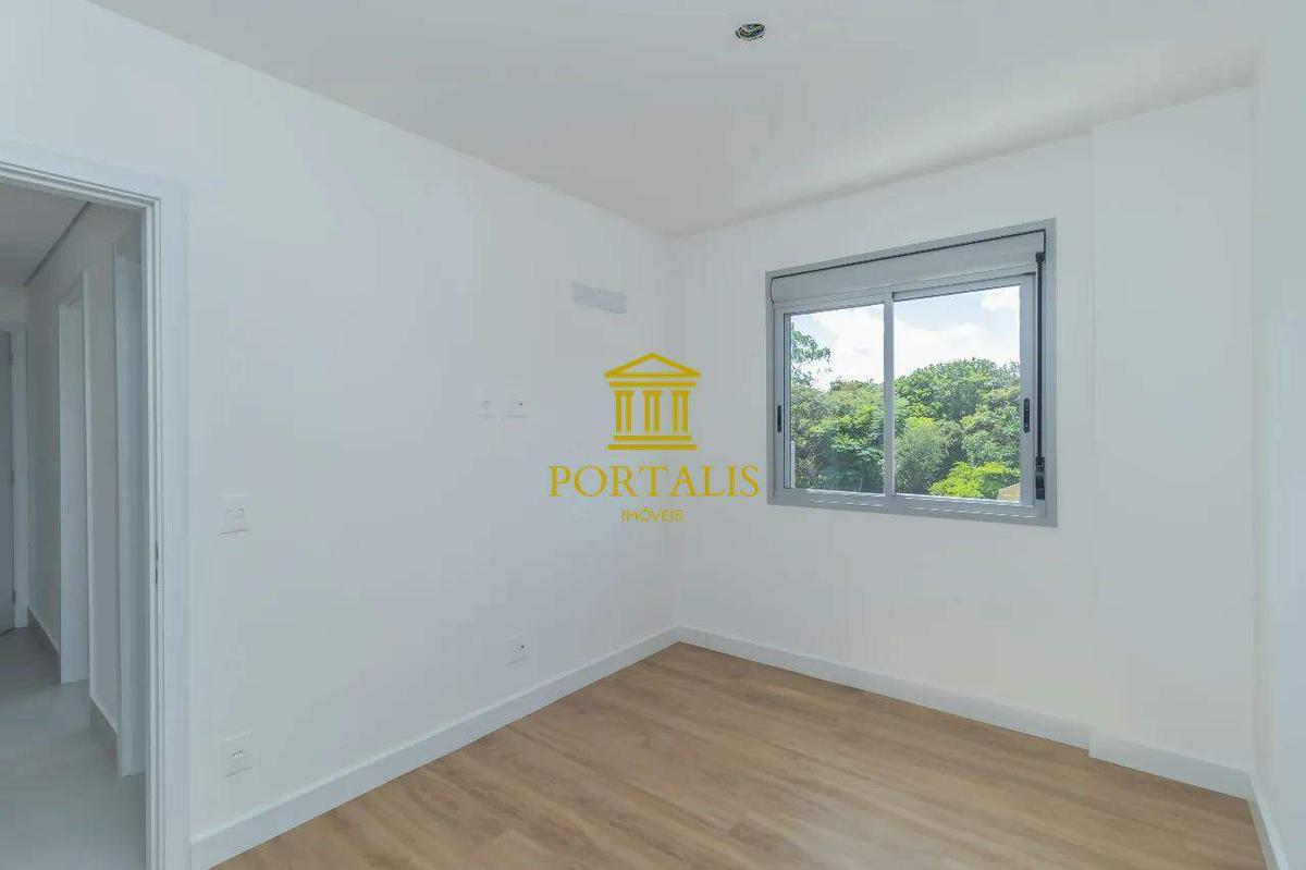 Apartamento, Sagrada Família, 3 Quartos, 2 Vagas, 1 Suíte