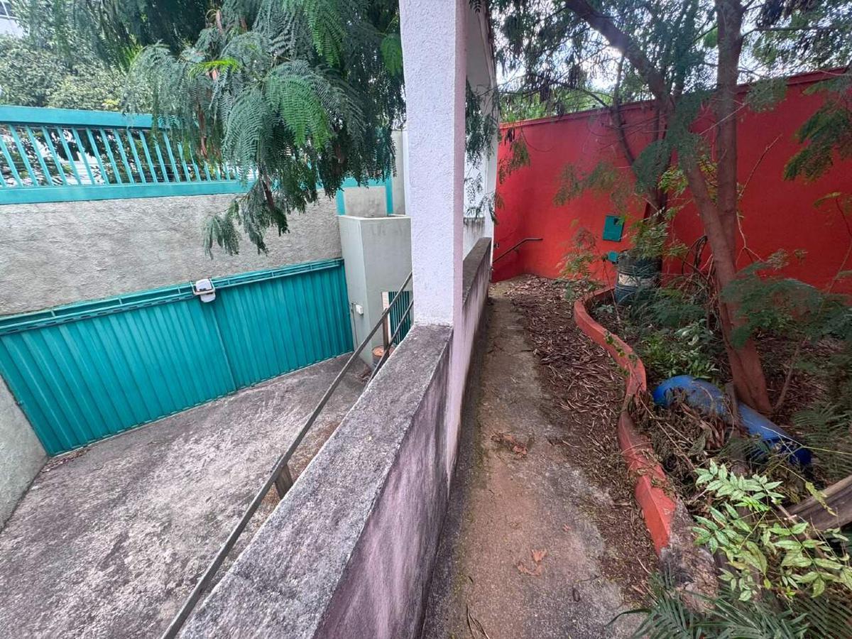 Casa, Cinquentenário, 0 Quarto, 0 Vaga
