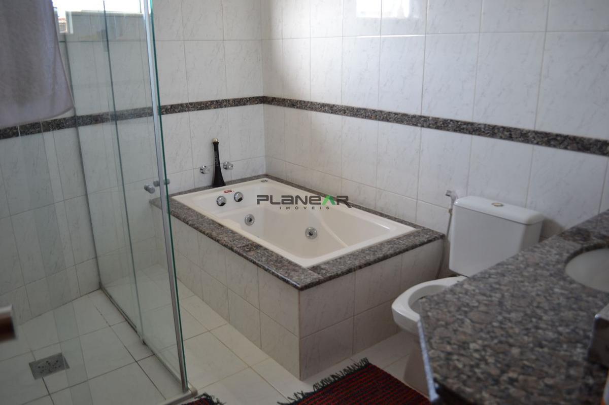 Casa, Jardim Riacho das Pedras, 4 Quartos, 5 Vagas, 1 Suíte