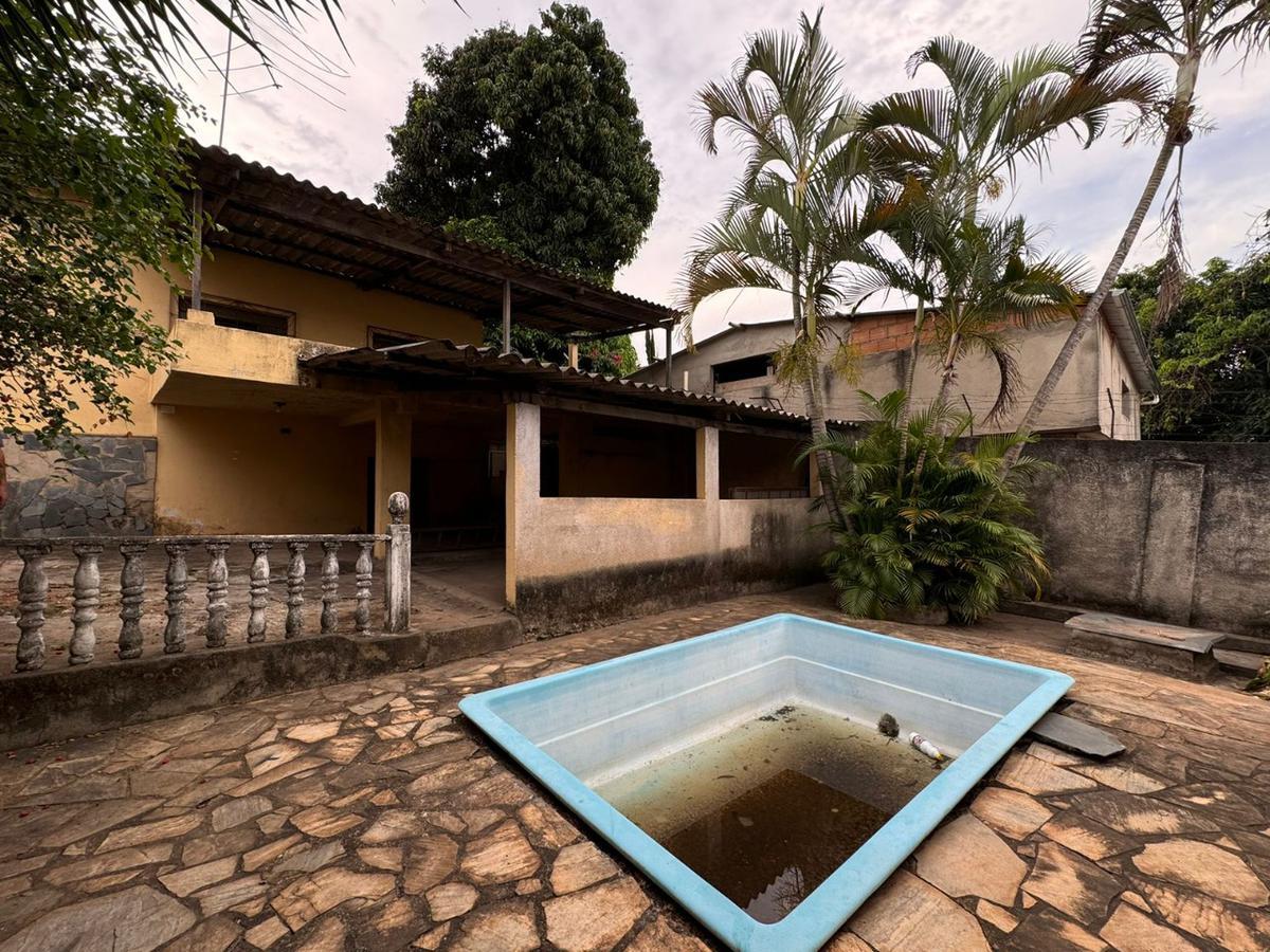 Casa, Santa Cruz, 3 Quartos, 4 Vagas, 1 Suíte