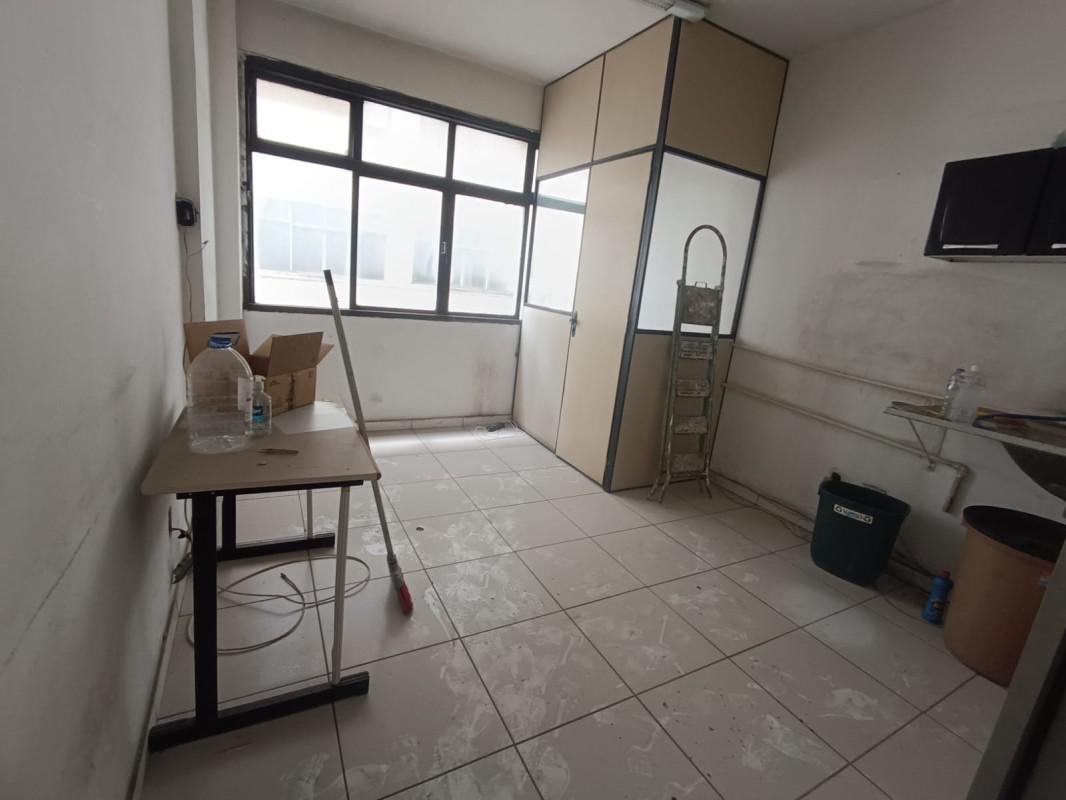 Sala, Centro, 0 Quarto, 0 Vaga