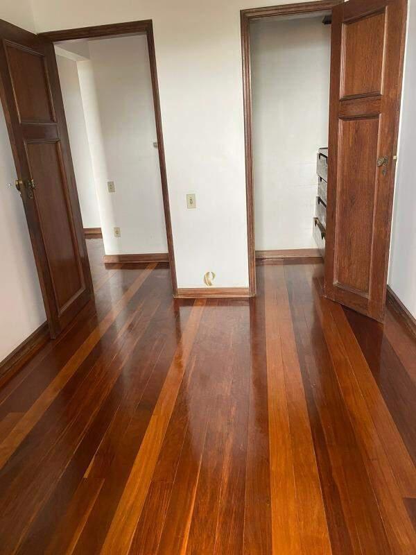 Casa, Comiteco, 4 Quartos, 3 Vagas, 1 Suíte
