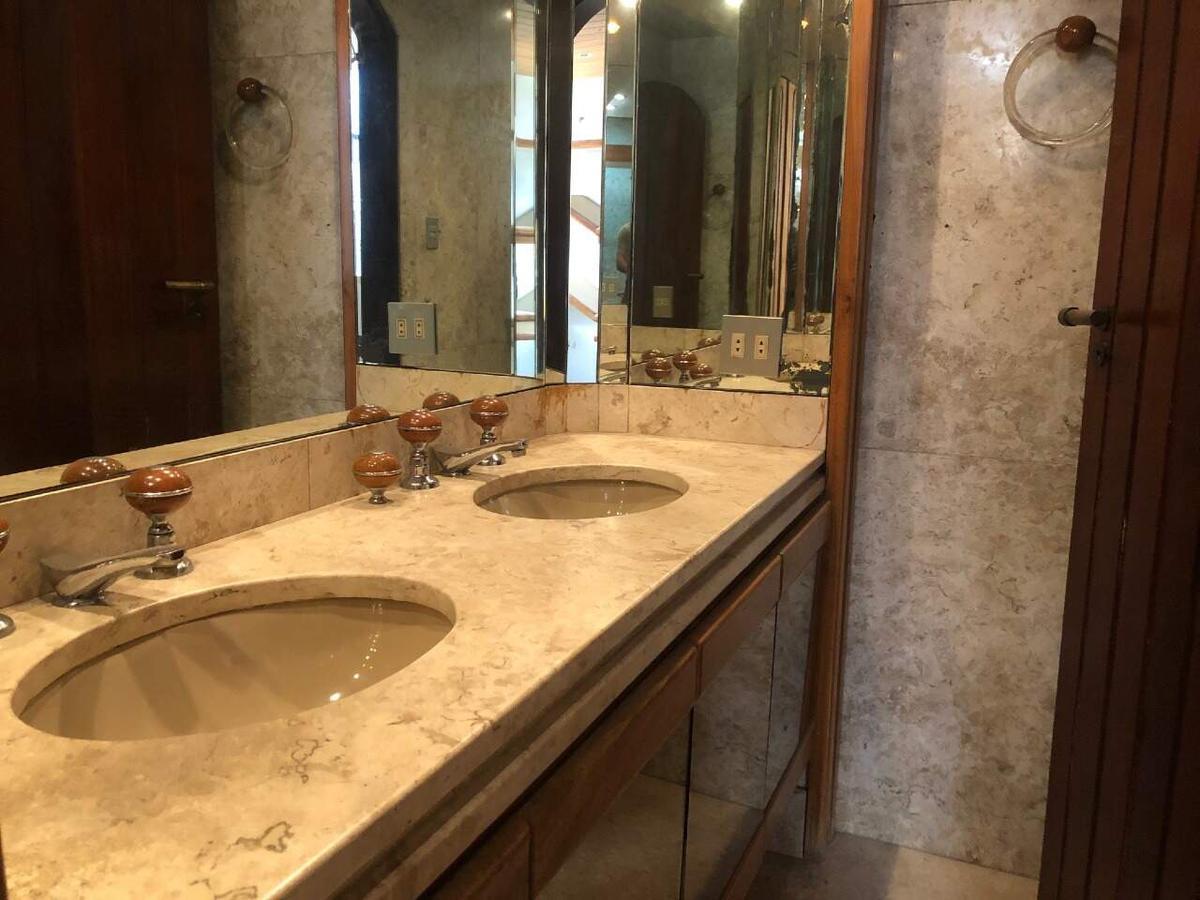 Apartamento, Centro, 4 Quartos, 3 Vagas, 2 Suítes