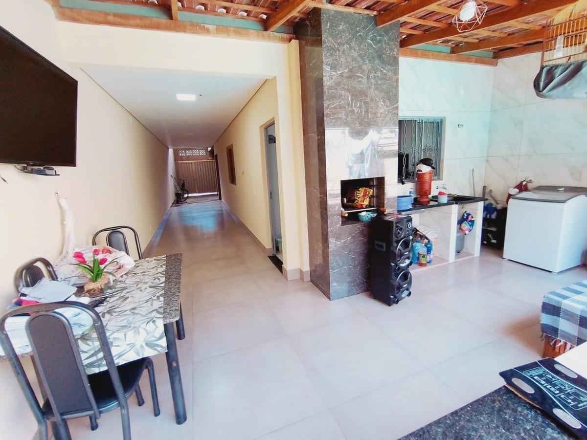 Casa, Céu Azul, 3 Quartos, 4 Vagas, 1 Suíte