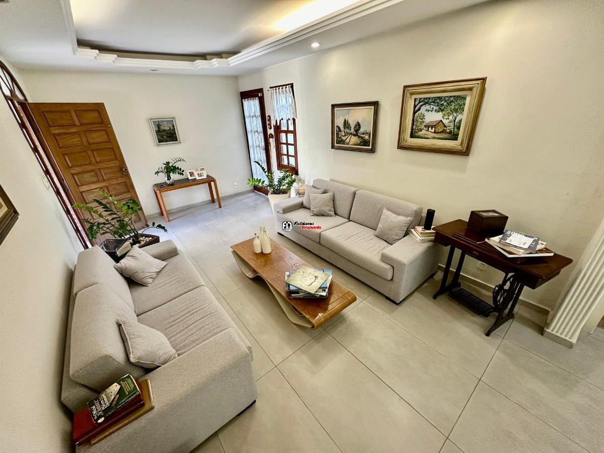 Casa, Itapoã, 4 Quartos, 4 Vagas, 2 Suítes