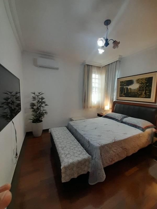 Casa, Camargos, 8 Quartos, 3 Vagas, 4 Suítes