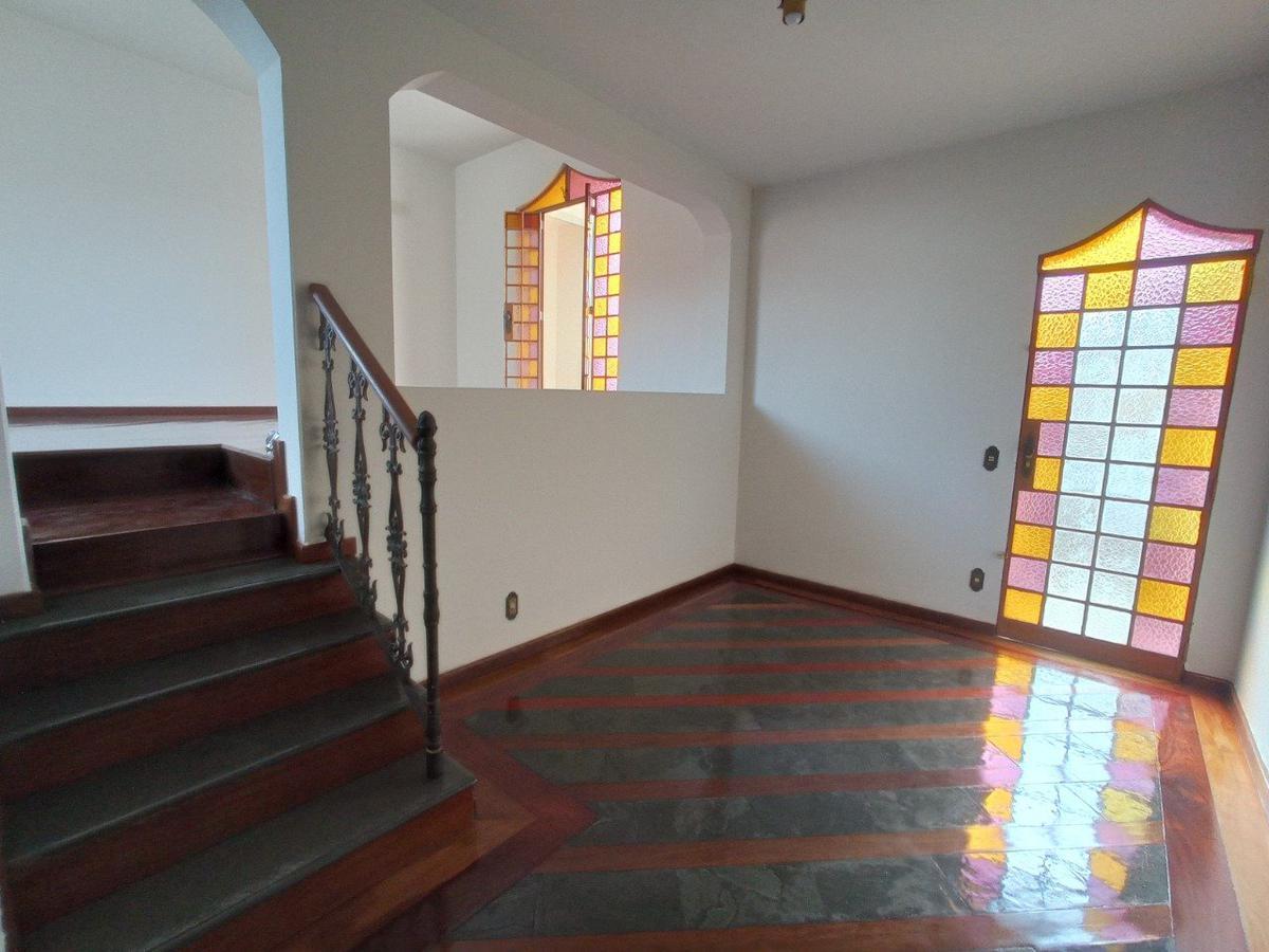 Casa, Santa Branca, 3 Quartos, 1 Vaga, 1 Suíte