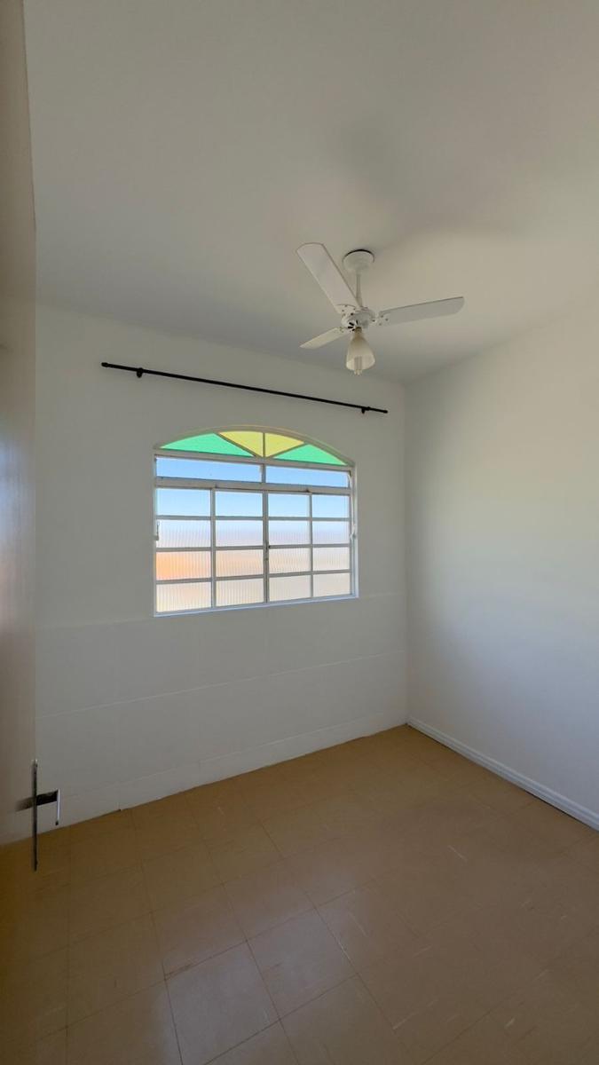 Casa, Fernão Dias, 3 Quartos, 4 Vagas, 1 Suíte