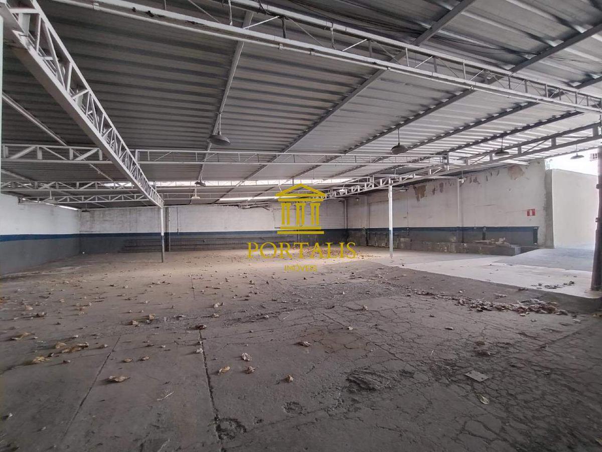 Galpão, Prado, 0 Quarto, 20 Vagas