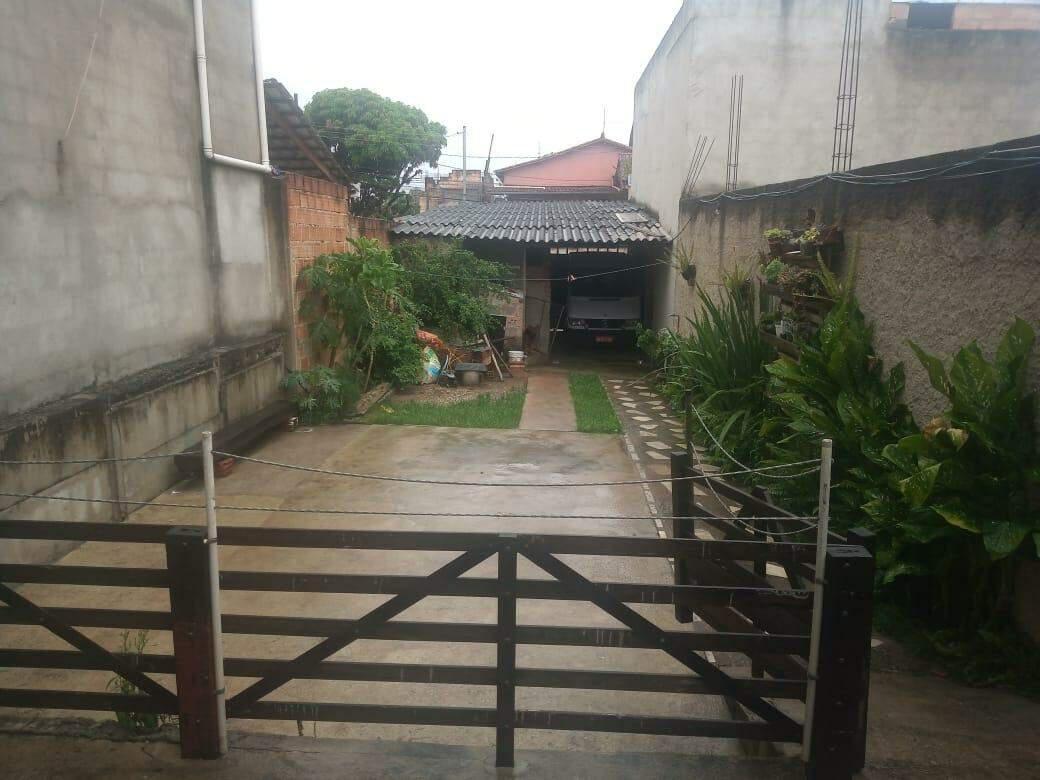 Casa, Bela Vista, 2 Quartos, 6 Vagas