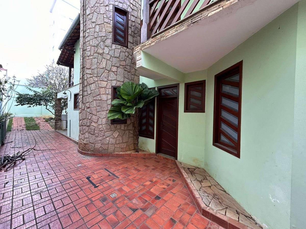 Casa, Castelo, 5 Quartos, 5 Vagas, 2 Suítes