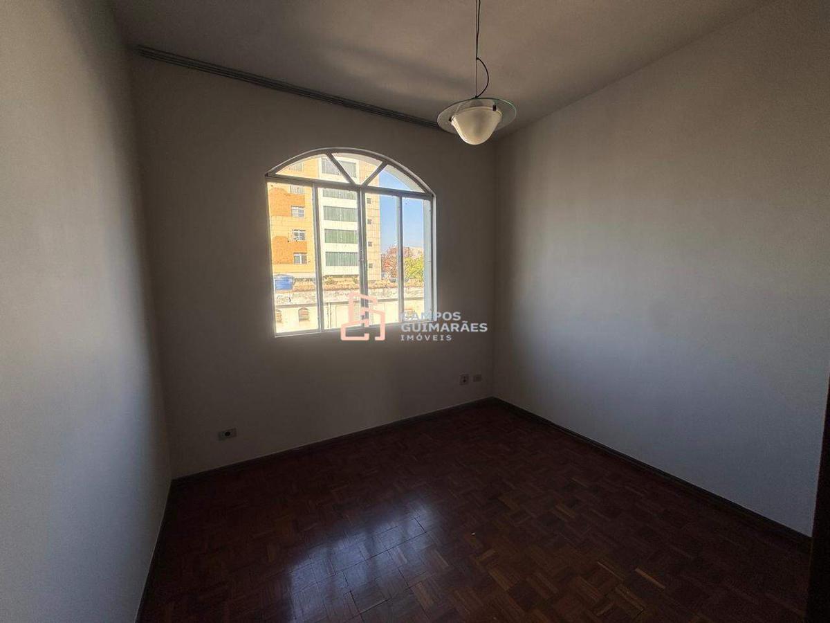 Apartamento, Barreiro, 3 Quartos, 1 Vaga, 1 Suíte