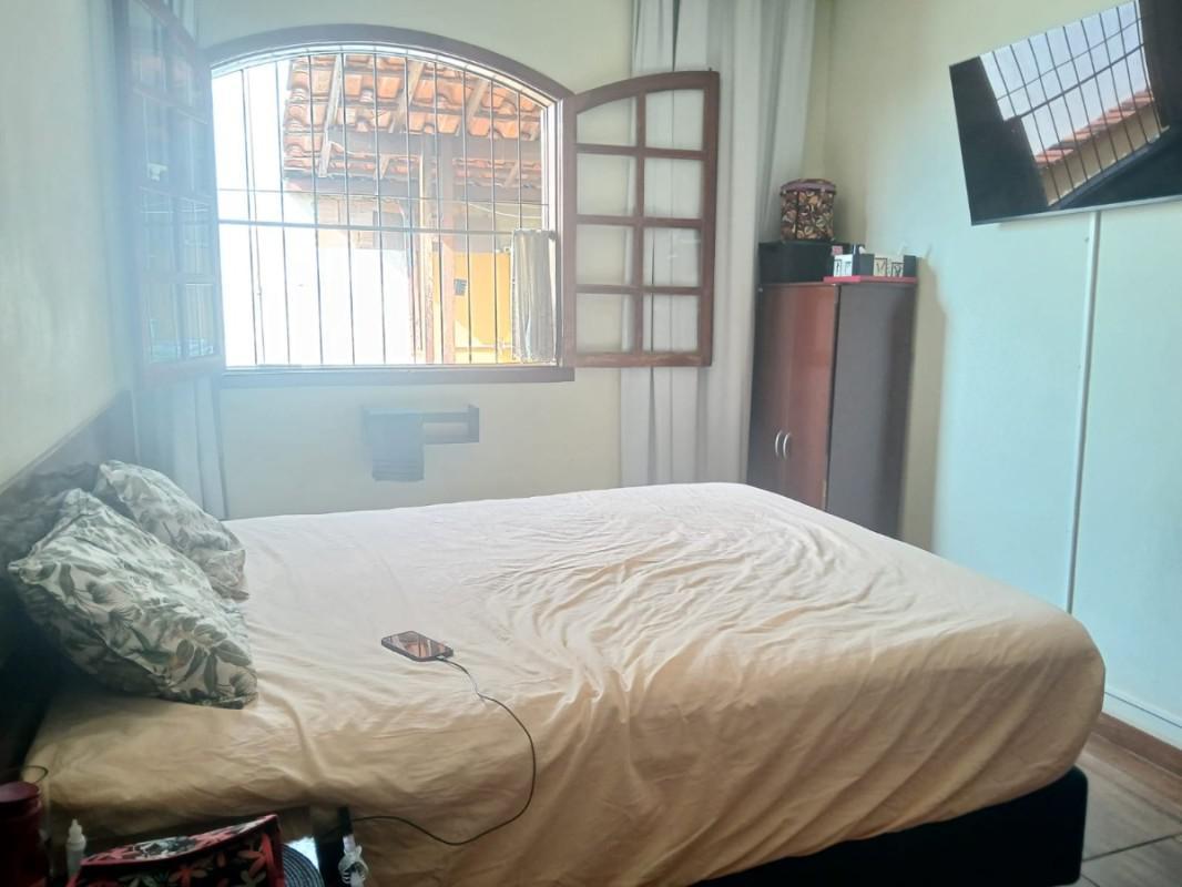 Casa, Campo Alegre, 6 Quartos, 3 Vagas, 2 Suítes