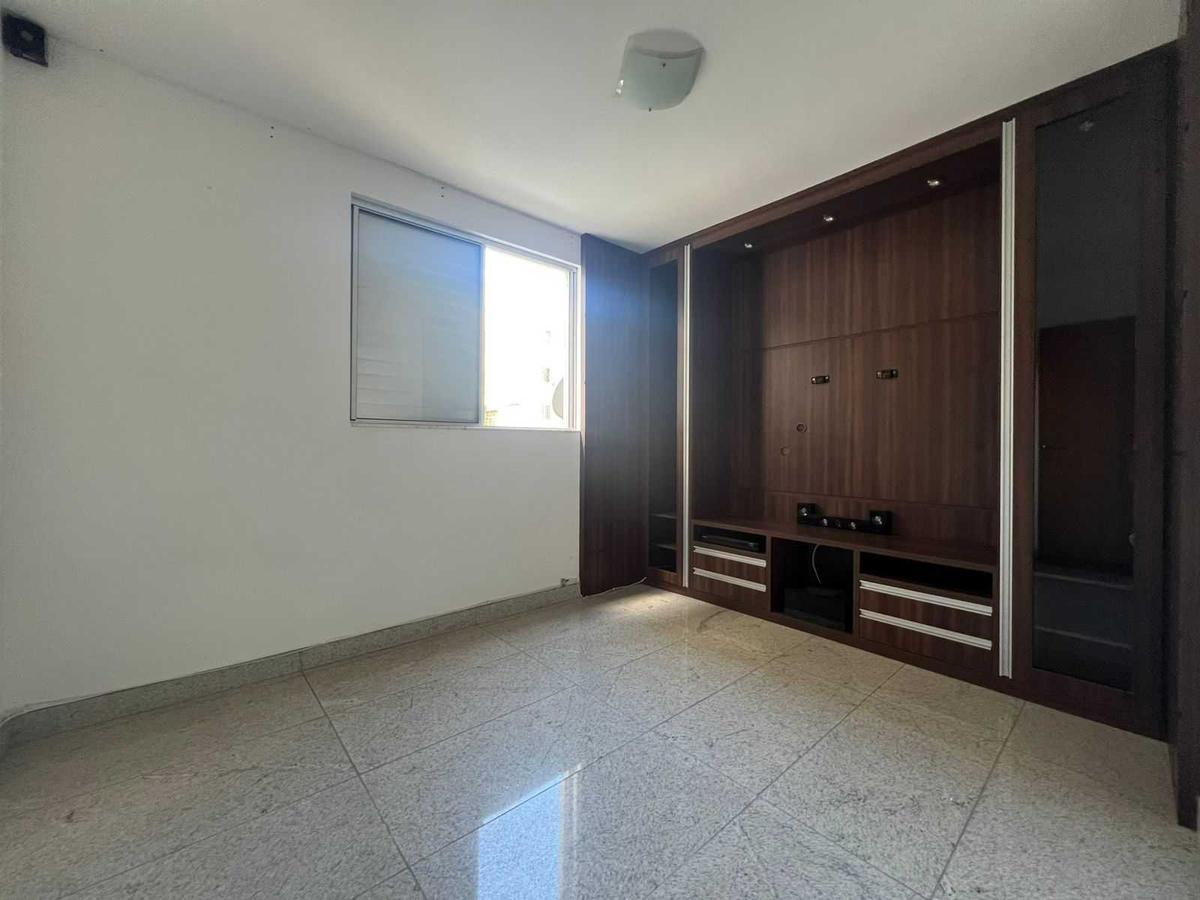 Apartamento, Sagrada Família, 3 Quartos, 2 Vagas, 1 Suíte