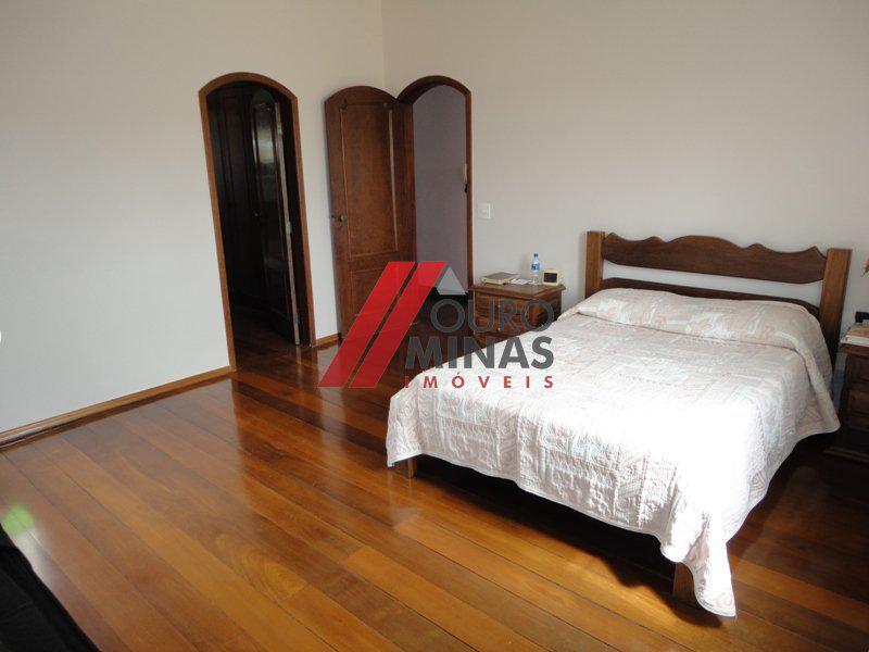 Casa, Sagrada Família, 4 Quartos, 5 Vagas, 1 Suíte