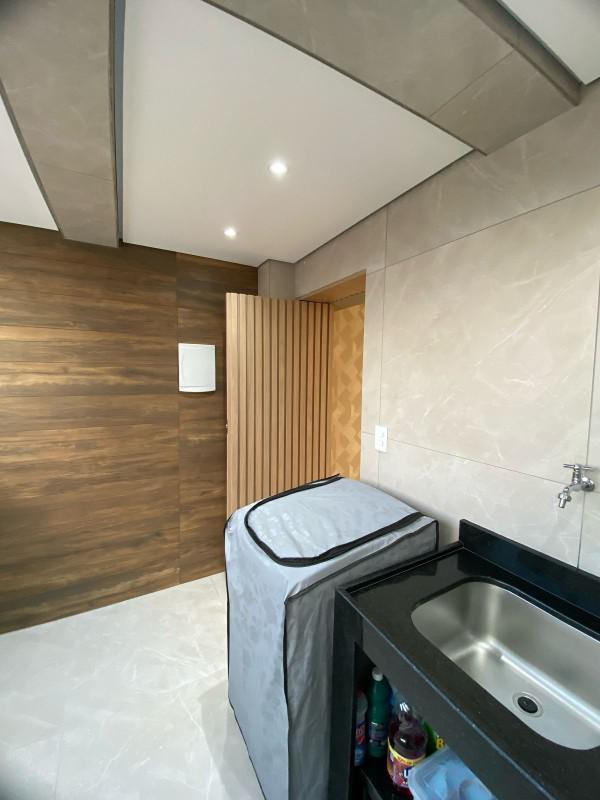 Cobertura, Industrial, 3 Quartos, 2 Vagas, 1 Suíte