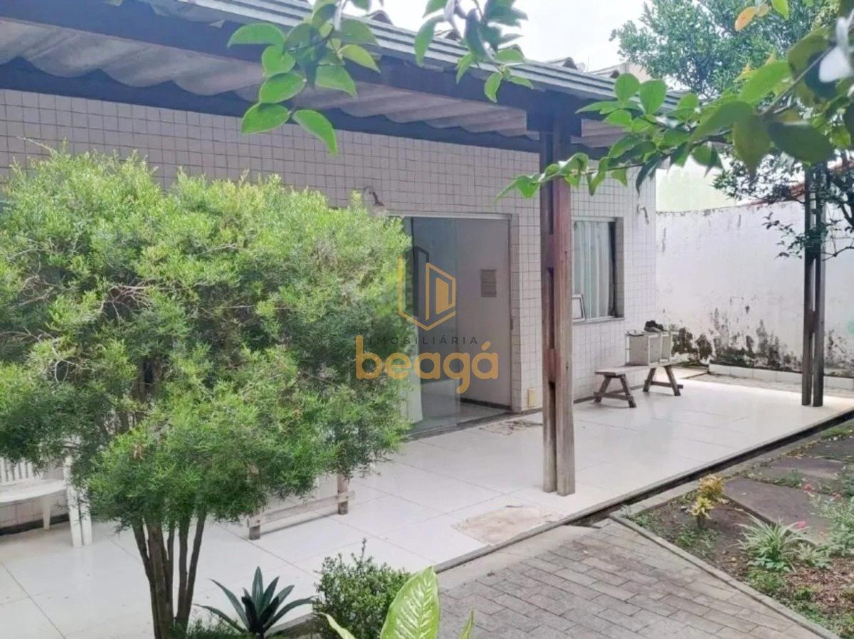 Casa, Camargos, 2 Quartos, 3 Vagas, 1 Suíte